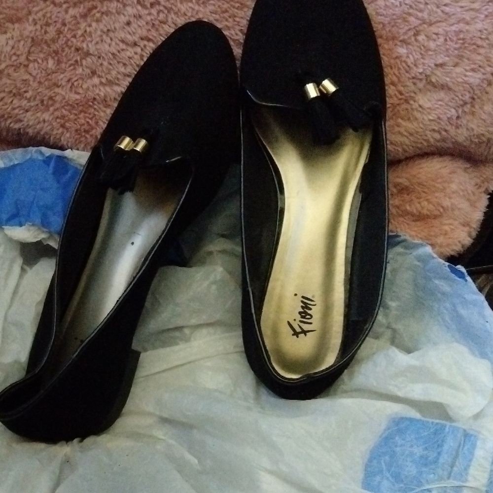 FIONI Clothing Black Flats with Gold Accent